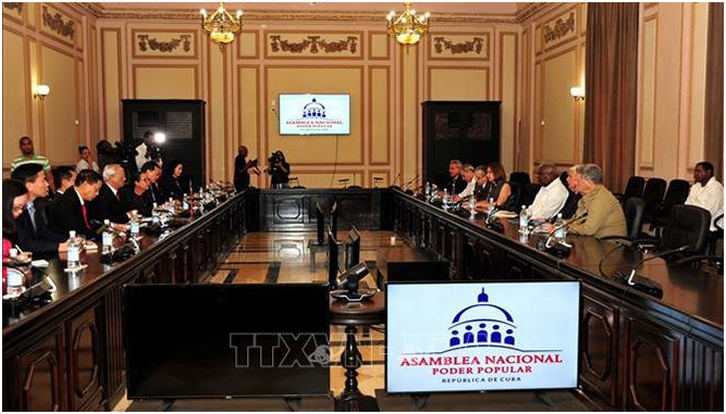 Buổi hội đàm giữa Đoàn đại biểu Quốc hội Việt Nam và Ban lãnh đạo Quốc hội Cuba. &nbsp;Ảnh:TTXVN