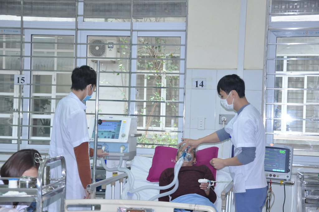 Thu hút và nâng cao chất lượng nguồn nhân lực ngành y tế