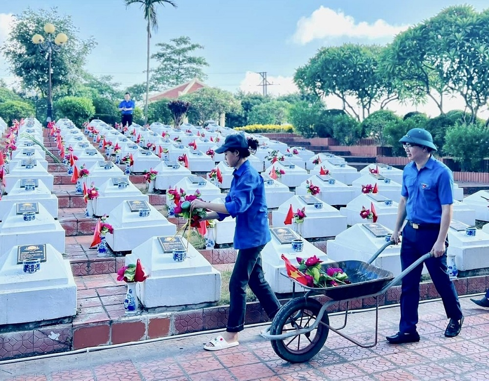 Văn Lâm: Lan tỏa truyền thống “Uống nước nhớ nguồn”