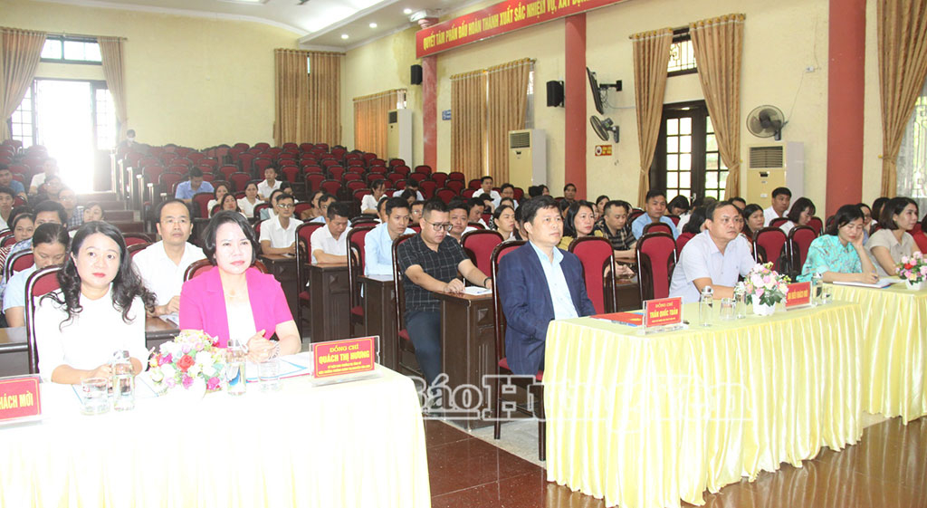 Khai giảng lớp trung cấp lý luận chính trị hệ không tập trung