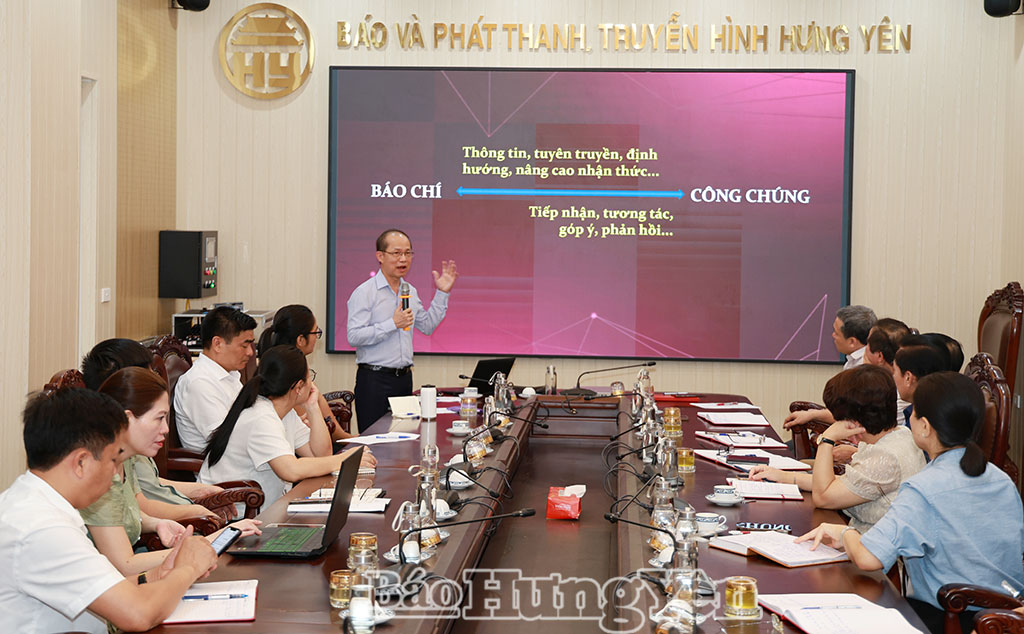Bồi dưỡng nghiệp vụ báo chí chuyên đề “Quy trình tòa soạn hội tụ”