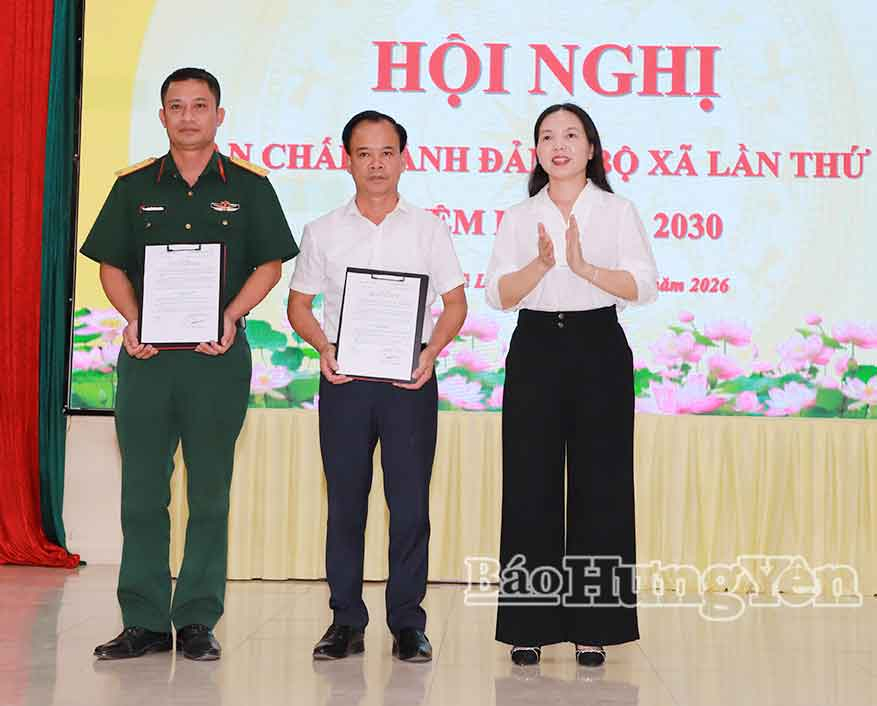 Xã Phạm Ngũ Lão: Chuẩn hóa dữ liệu cho 100% tổ chức đảng và đảng viên