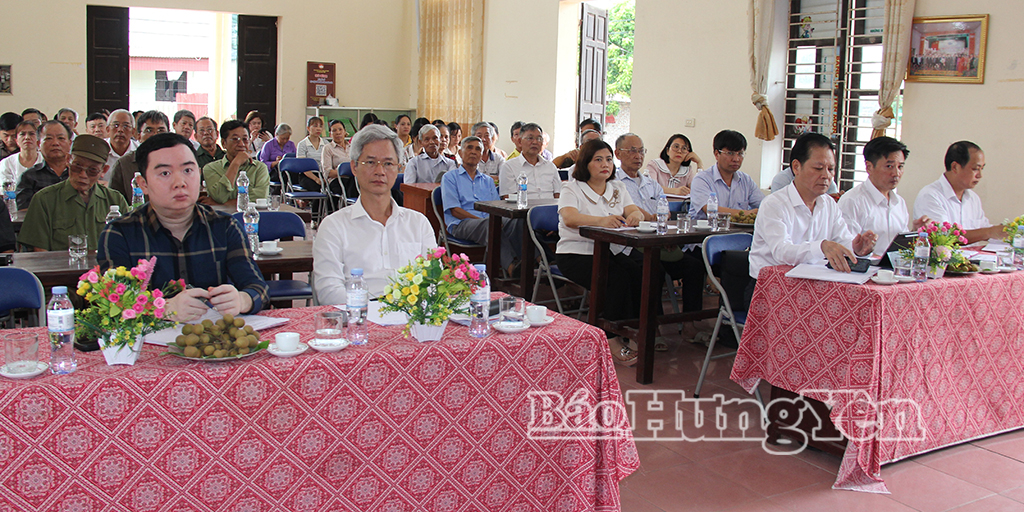 Đồng chí Giám đốc Sở Nội vụ dự sinh hoạt Chi bộ thôn Cao Cương