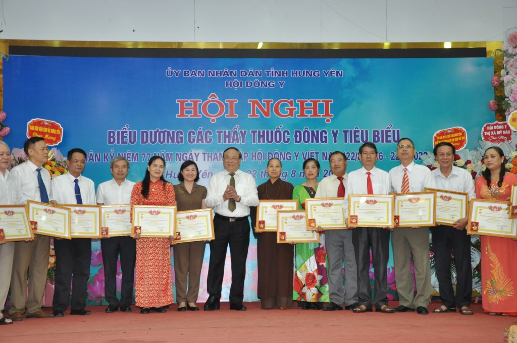 Biểu dương các thầy thuốc đông y tiêu biểu