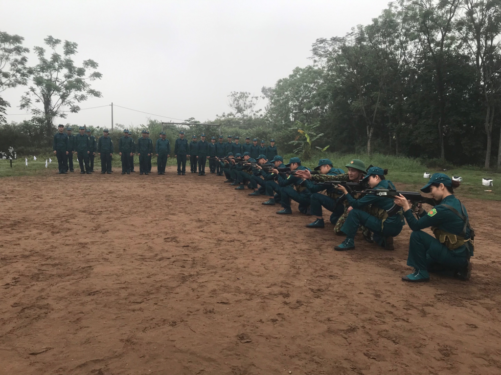 LLVT huyện Khoái Châu: Sôi nổi thi đua mùa huấn luyện