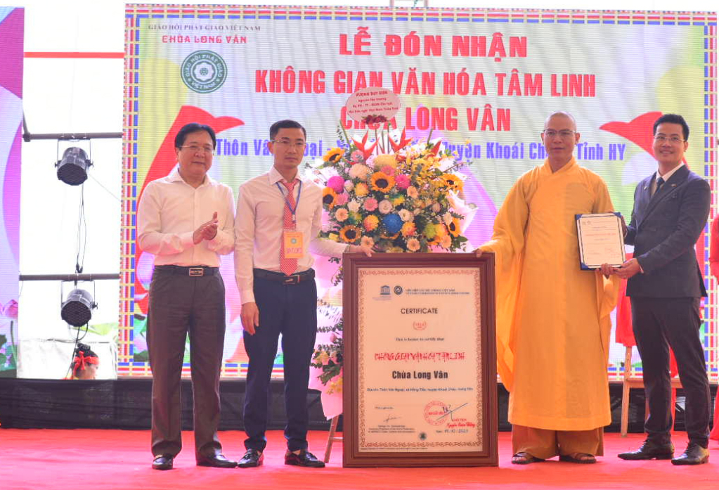 Không gian văn hóa tâm linh chùa Long Vân