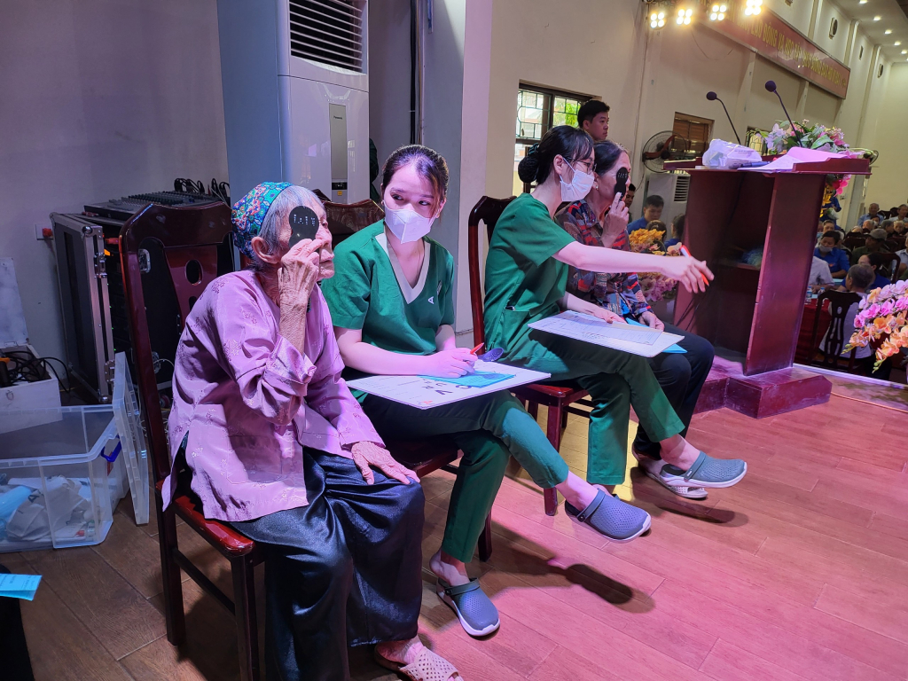 Văn Giang: Quan tâm chăm lo gia đình chính sách, người có công với cách mạng