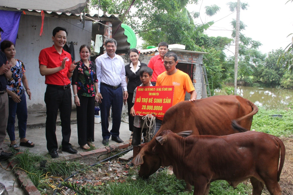 Hỗ trợ 16 hộ nạn nhân chất độc da cam xây dựng, sửa chữa nhà ở tại huyện Phù Cừ