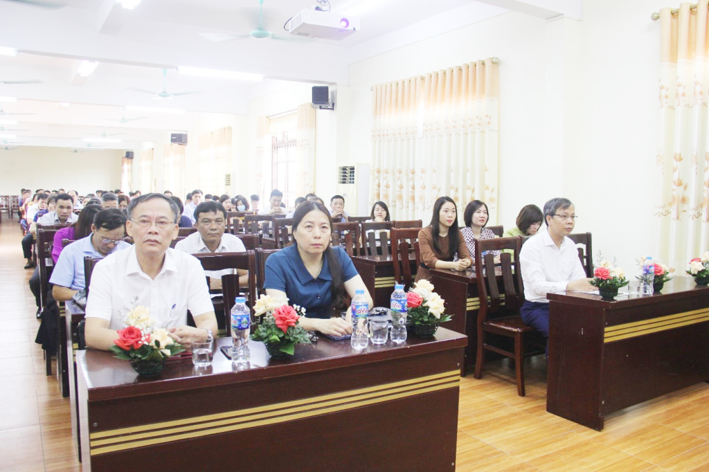 Trường Chính trị Nguyễn Văn Linh: Khai giảng lớp bồi dưỡng chương trình ngạch chuyên viên và tương đương