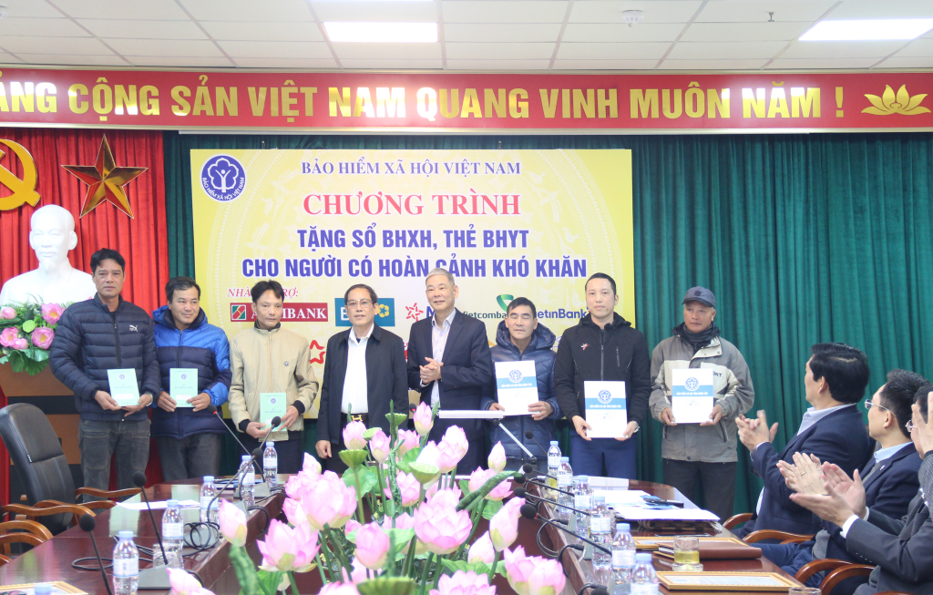 Để người lao động gắn bó với doanh nghiệp