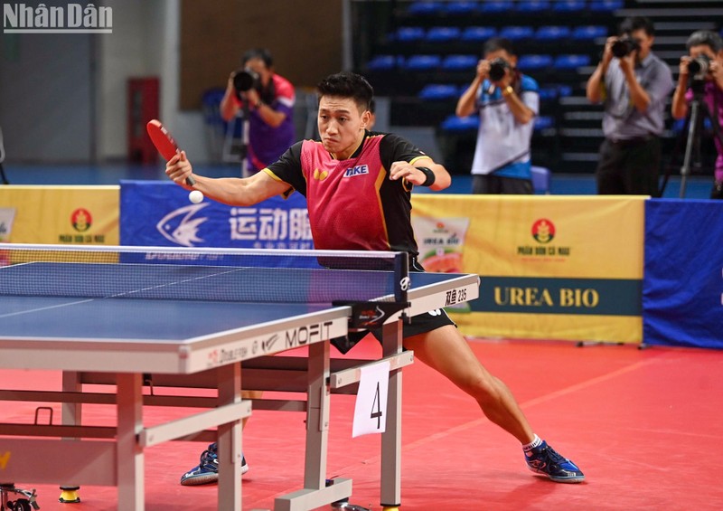 Nguyễn Anh Tú vô địch nội dung đơn nam