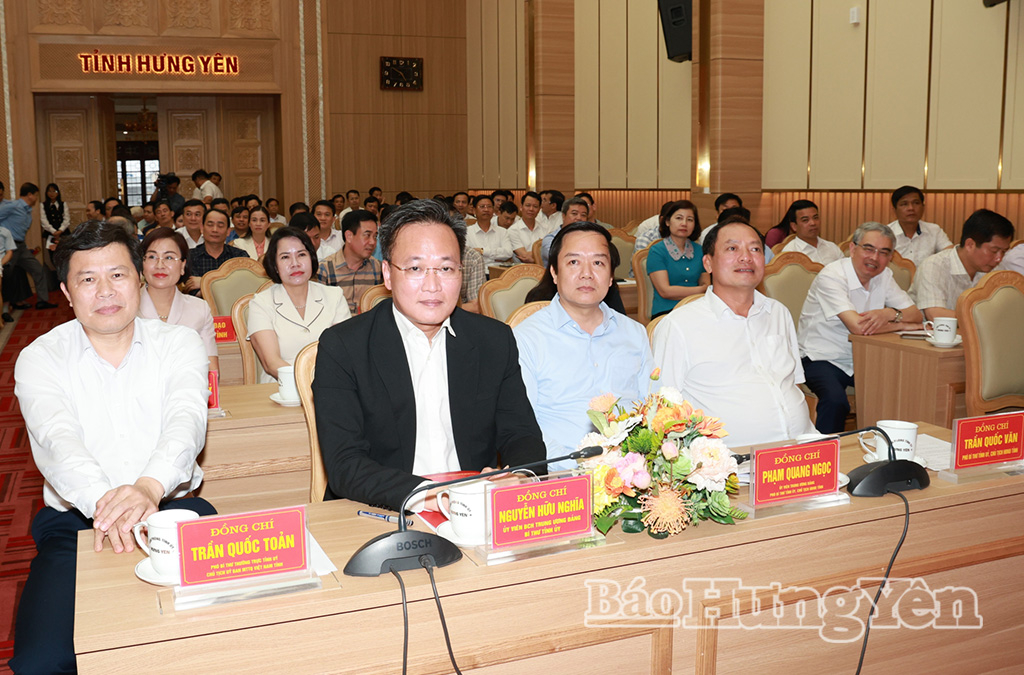 Thường trực Tỉnh ủy gặp mặt các đồng chí Bí thư Đảng ủy xã, phường