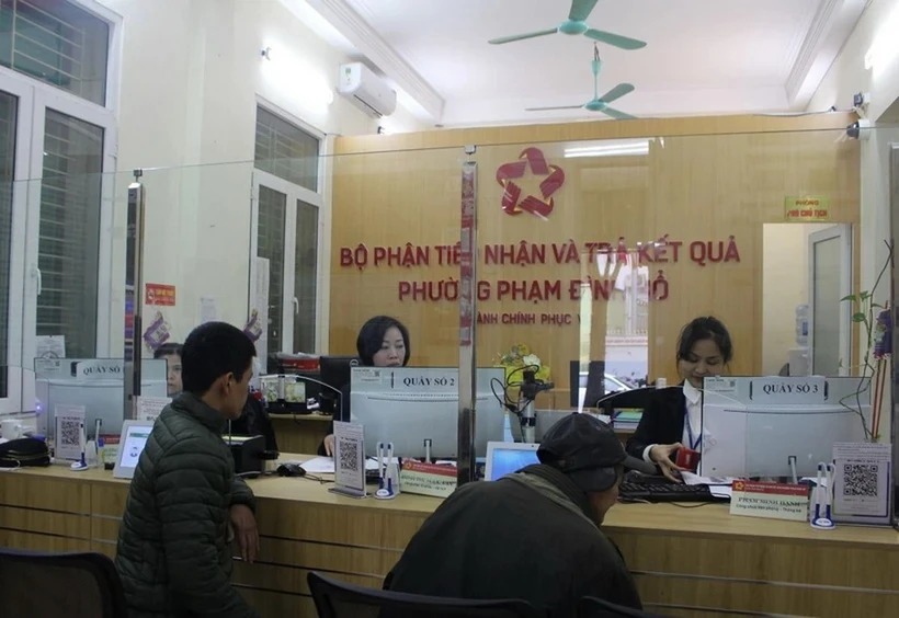 Bộ trưởng Bộ Nội vụ: 