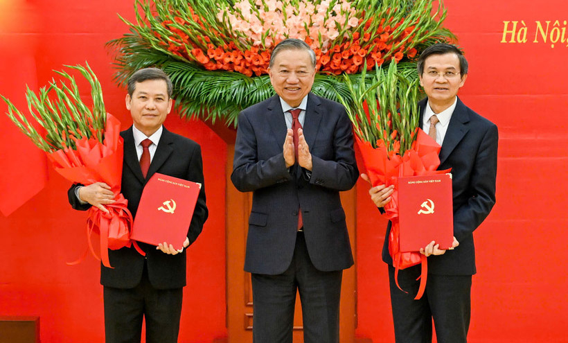 Bộ Chính trị công bố các quyết định về công tác cán bộ