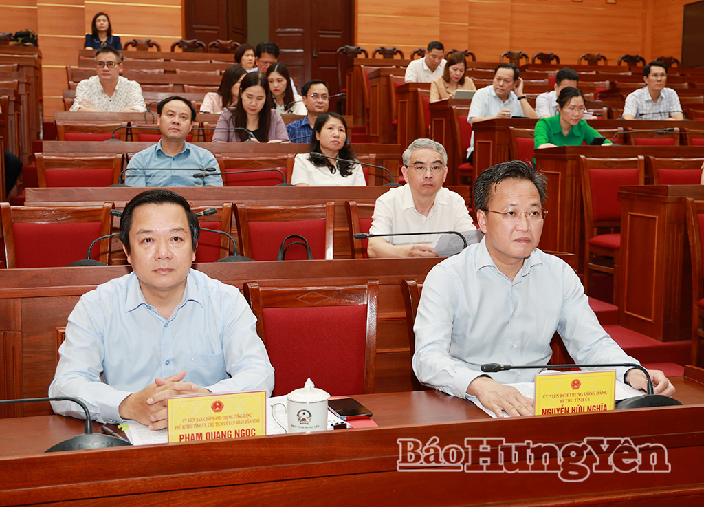 Cả nước đã bầu đủ 500 đại biểu Quốc hội, 2.552 đại biểu HĐND cấp tỉnh và bầu được 72.438 đại biểu HĐND cấp xã