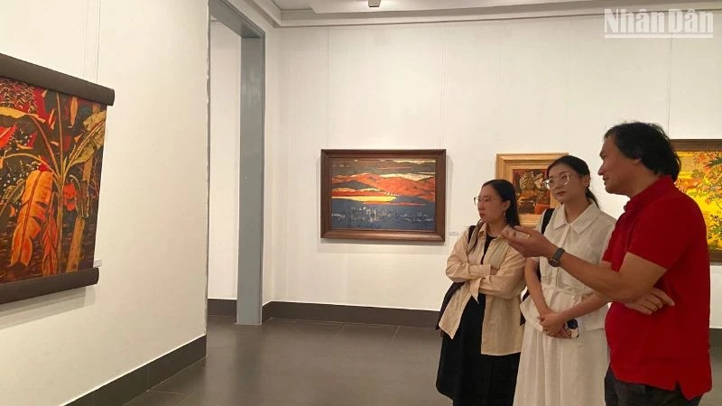 Quyện trong thế giới hội họa của Nguyễn Đình Tuyên