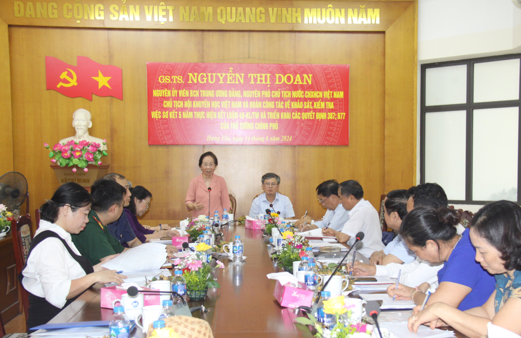 Khảo sát, kiểm tra việc sơ kết 5 năm thực hiện công tác khuyến học, khuyến tài, xây dựng xã hội học tập