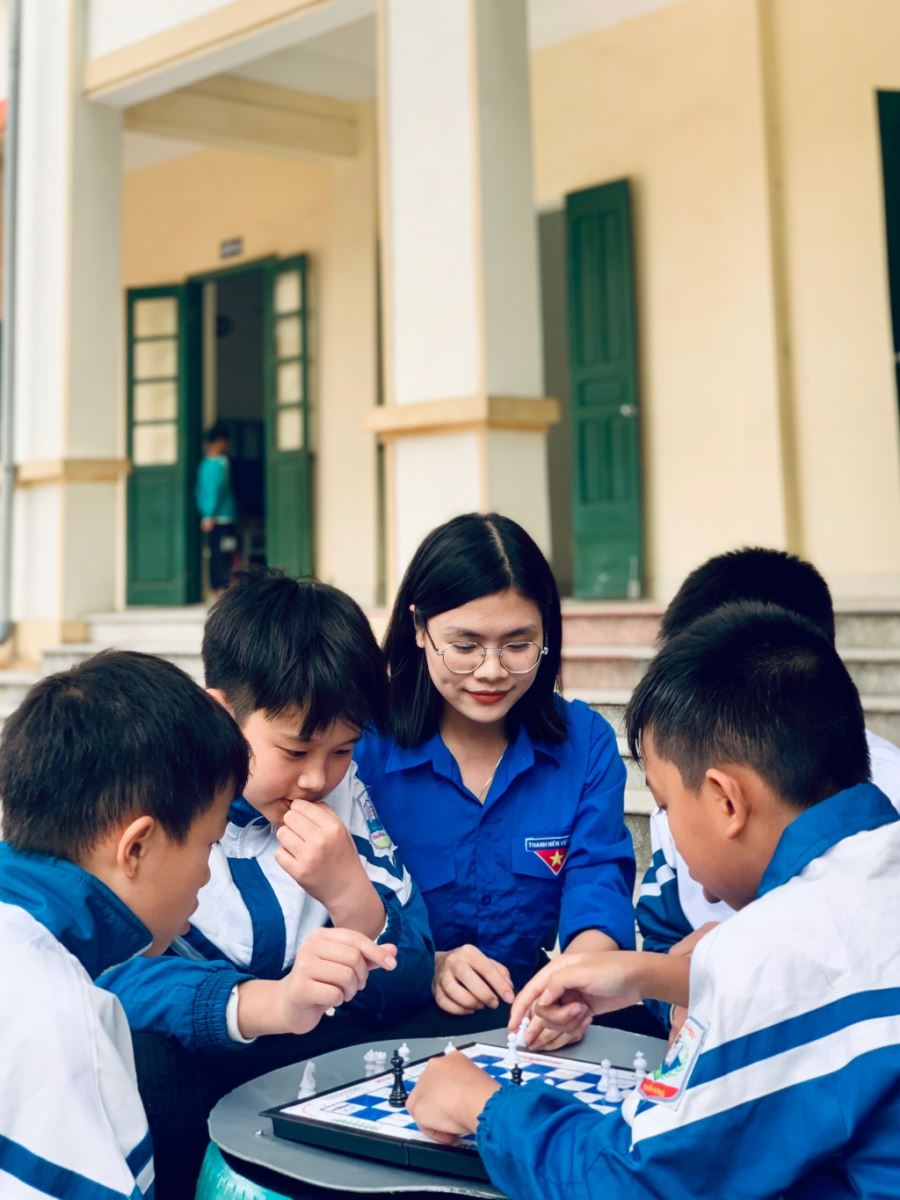 Hiến tóc dành tặng bệnh nhân ung thư