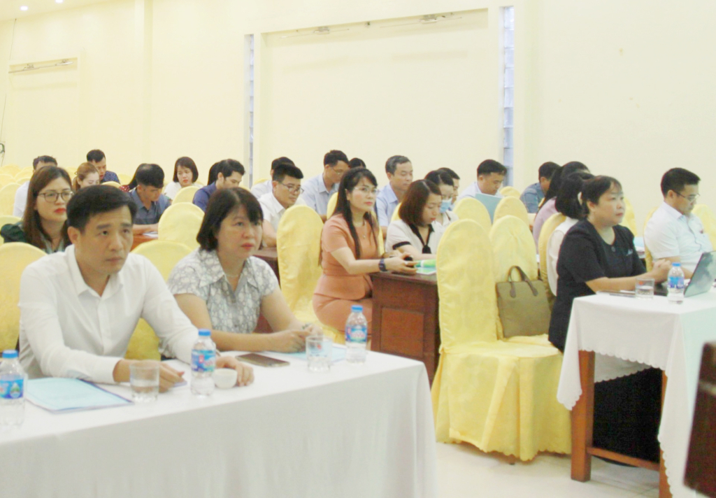 Tập huấn nâng cao kỹ năng nhận diện, xây dựng hồ sơ đề cử ghi danh để bảo vệ và phát huy giá trị di sản tư liệu