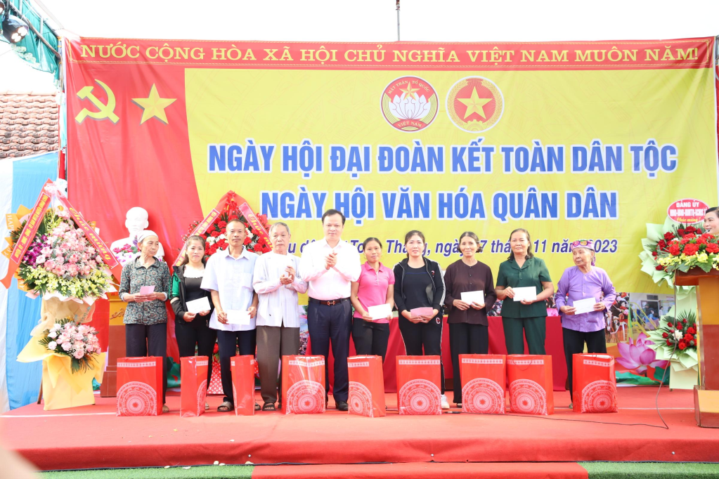 Khu dân cư Toàn Thắng tổ chức Ngày hội đại đoàn kết toàn dân tộc - Ngày hội văn hóa quân dân