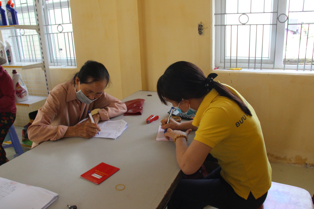  Nâng cao chất lượng cuộc sống của người có công và thân nhân người có công với cách mạng