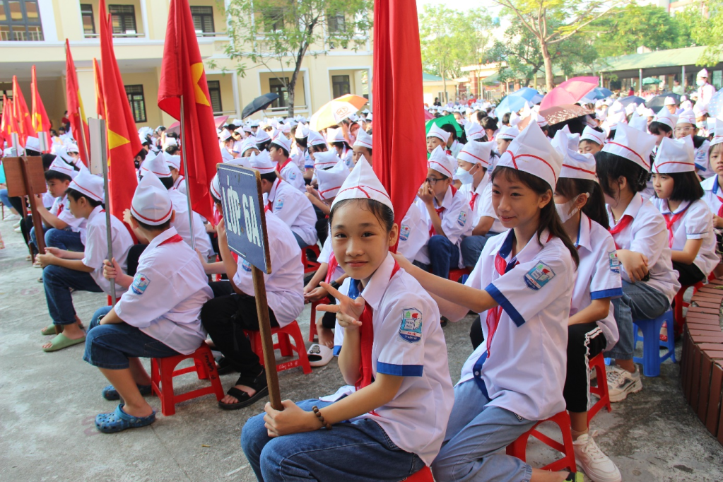 Bảo hiểm y tế học sinh, sinh viên: Quyền lợi hưởng ngày càng được mở rộng