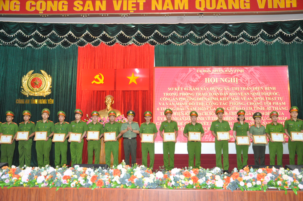 Phát huy truyền thống 78 năm xây dựng, chiến đấu, trưởng thành của Công an nhân dân, quyết tâm xây dựng Công an tỉnh thật sự trong sạch, vững mạnh, chính quy, tinh nhuệ, hiện đại