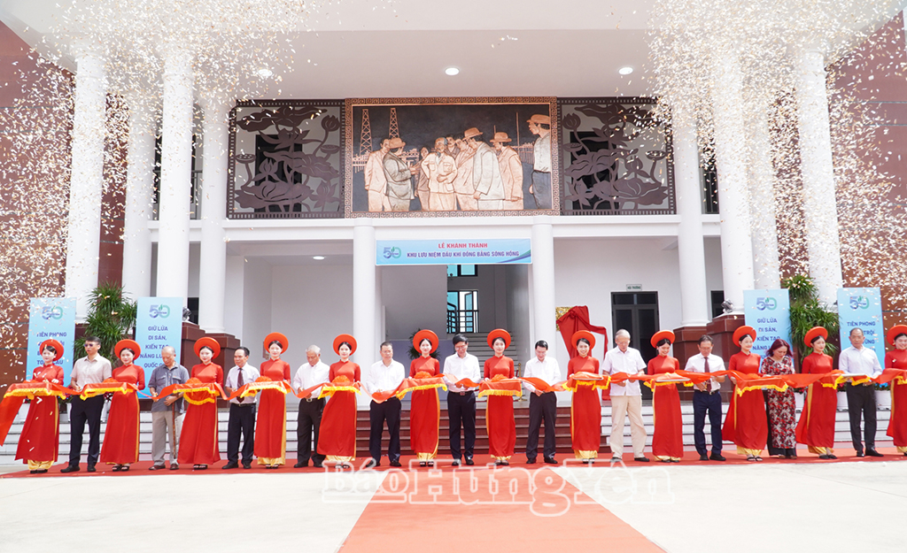 Khánh thành Khu lưu niệm Dầu khí đồng bằng sông Hồng