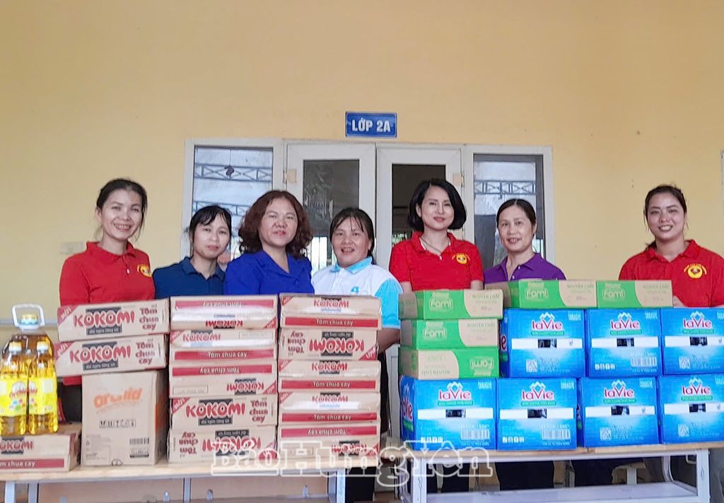 Mô hình “Hũ gạo tình thương” đong đầy tính nhân văn