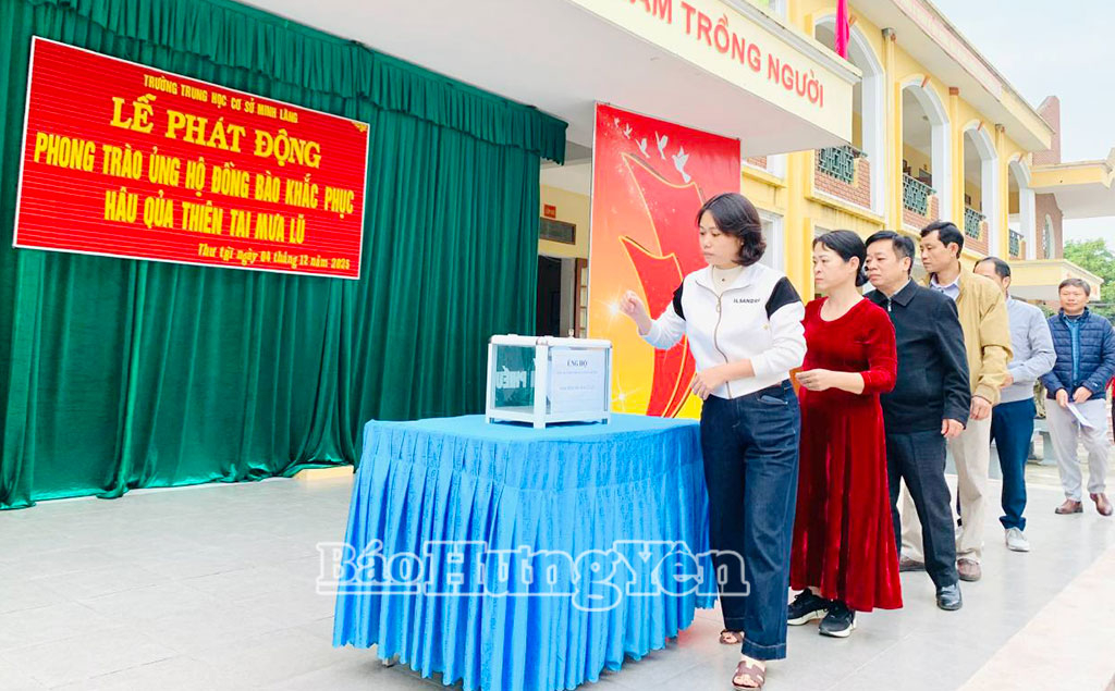 Đoàn thiện nguyện Ủy ban MTTQ Việt Nam xã Thư Trì hướng về đồng bào vùng lũ