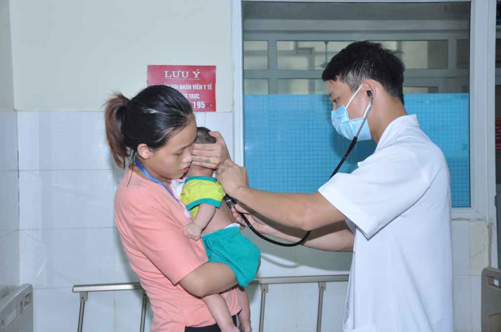 Hưng Yên: Bệnh tay - chân - miệng ở trẻ em có xu hướng gia tăng