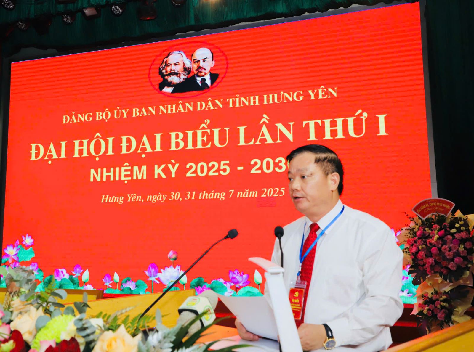 ĐẨY MẠNH CÁC PHONG TRÀO THI ĐUA YÊU NƯỚC, PHẤN ĐẤU XÂY DỰNG TỈNH HƯNG YÊN GIÀU MẠNH, VĂN MINH, PHÁT TRIỂN BỀN VỮNG, TRỞ THÀNH TỈNH CÔNG NGHIỆP HIỆN ĐẠI, CỰC TĂNG TRƯỞNG TRONG KHU VỰC ĐỒNG BẰNG SÔNG HỒ