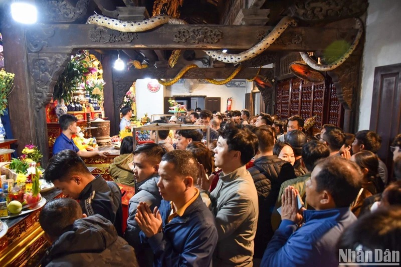 Ứng xử và hành lễ văn minh chốn tâm linh