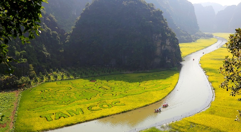 Phát triển du lịch gắn với bảo tồn, phát huy các giá trị văn hóa, bảo vệ môi trường, thúc đẩy sự phát triển bền vững trong bối cảnh mới